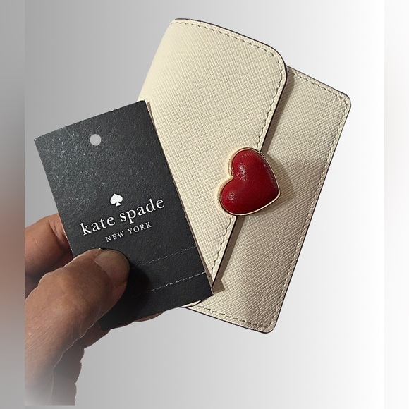 KATE SPADE - RARE Small Card Holder with Heart Hardware with wrist gold chain - Picture 8 of 9